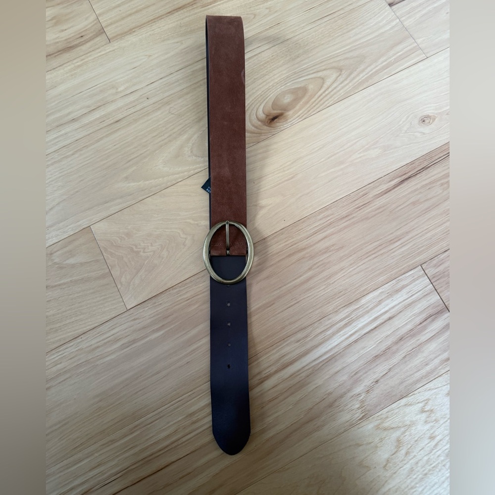 Brown Suede Leather Belt with Gold Buckle - Picture 4 of 7